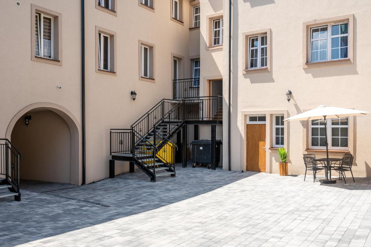 Central Platinum Apartments 23 雷布尼克 外观 照片